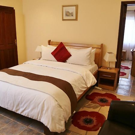 Eden Vale Hotel Ajiringano Dış mekan fotoğraf