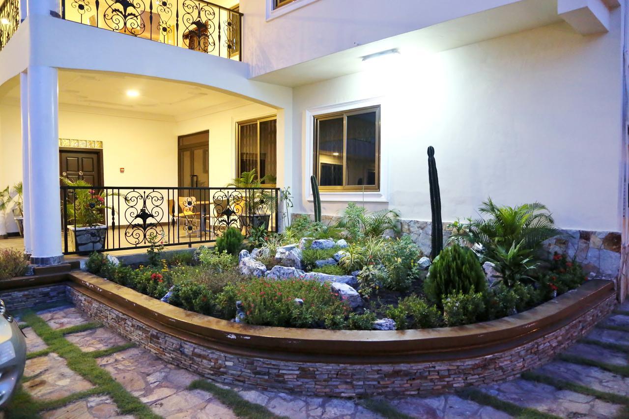 Eden Vale Hotel Ajiringano Dış mekan fotoğraf