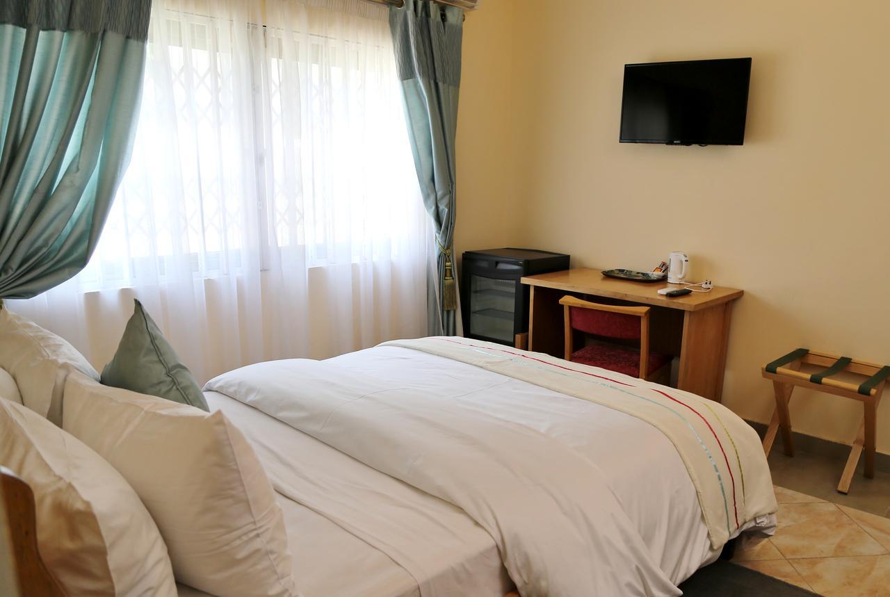 Eden Vale Hotel Ajiringano Dış mekan fotoğraf